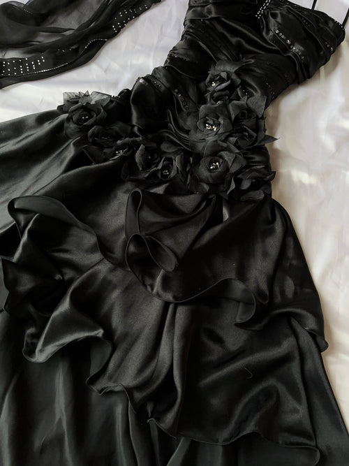 Beautiful Viral black high-low style prom dress + scarf