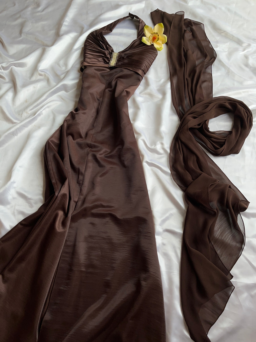 Brown 90s dress with matching brown scarf