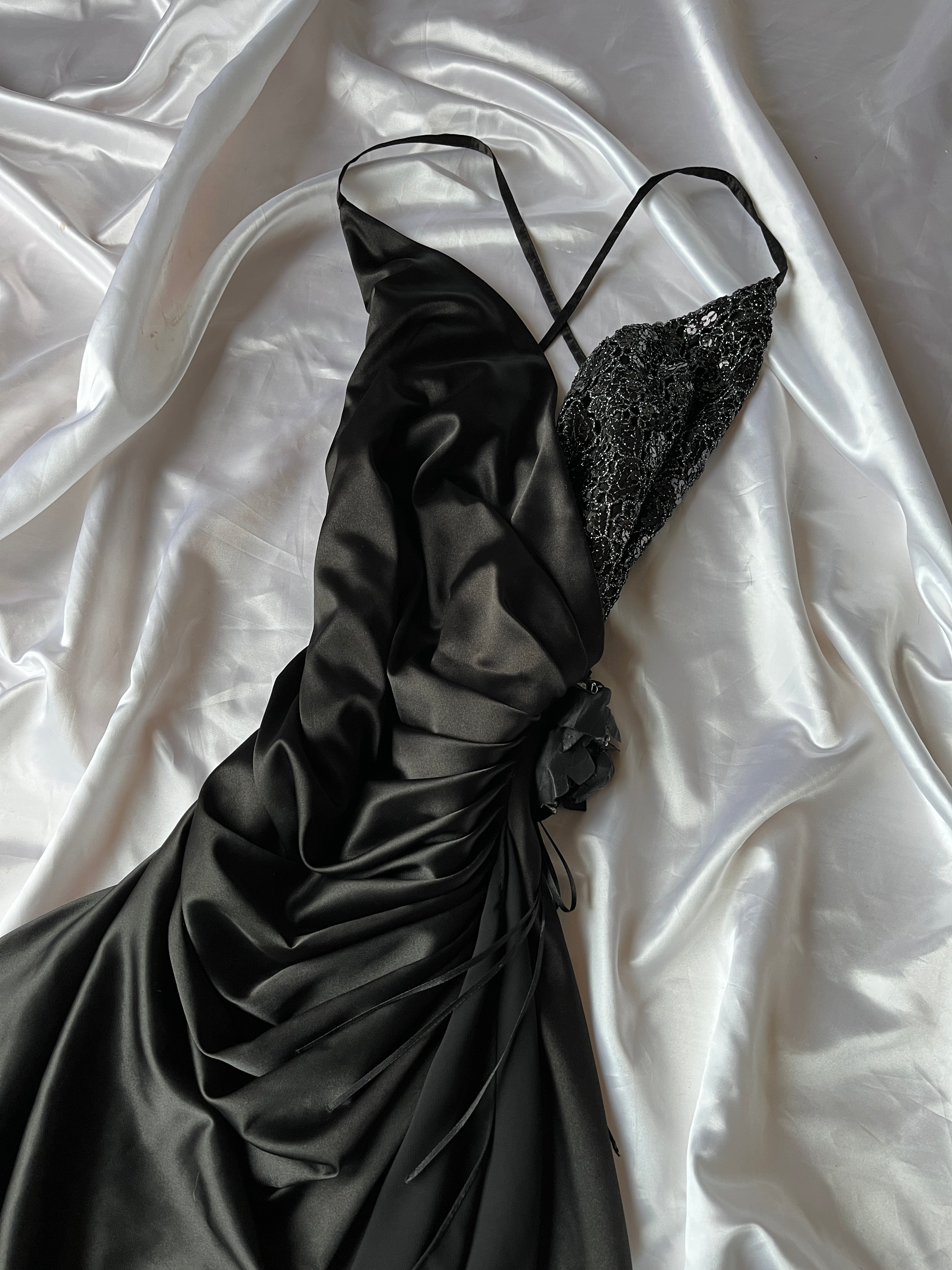 Black elegant flower pattern dress + FREE scarf