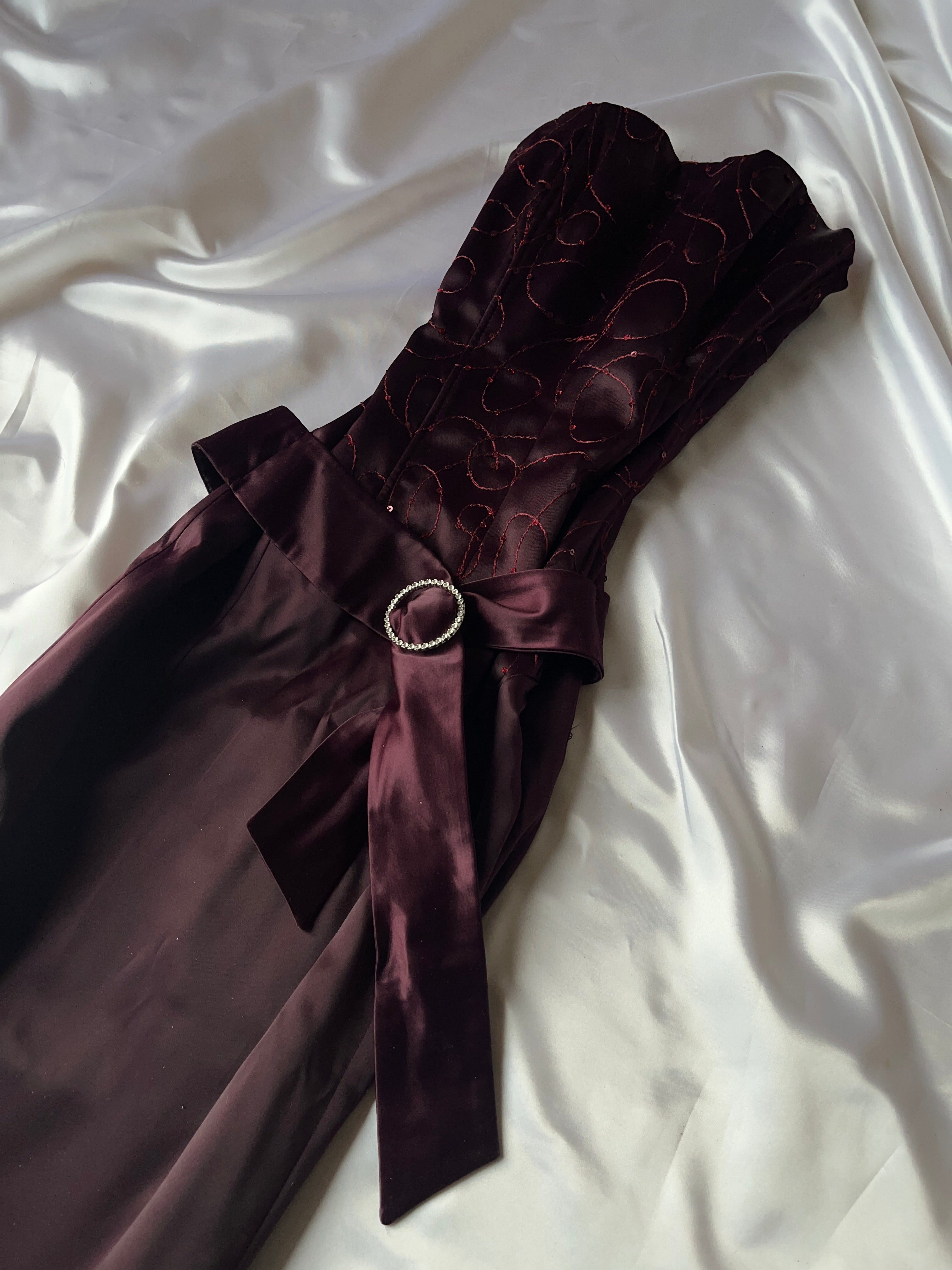 Mermaid 2000s style dark burgundy dress + matching scarf