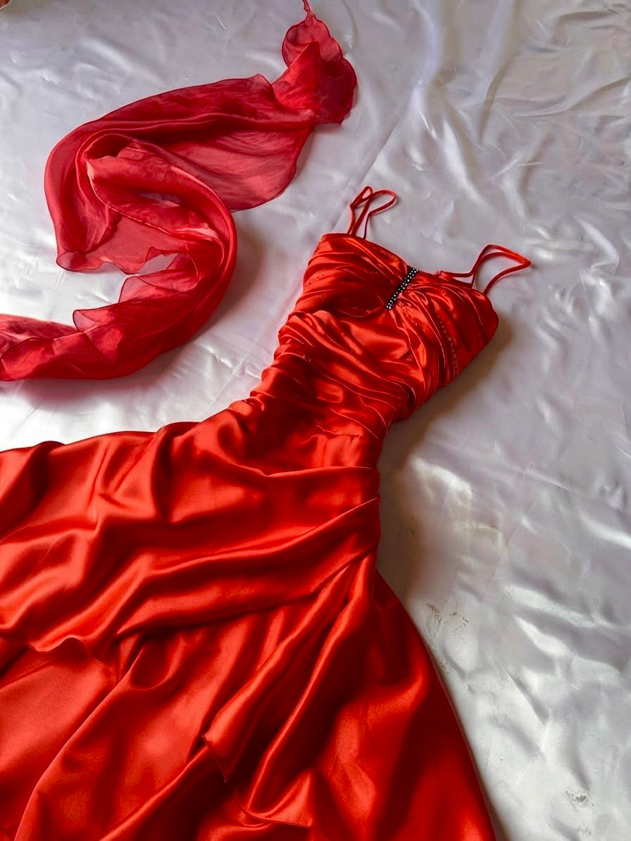 Beautiful Viral red high-low style prom dress+ scarf